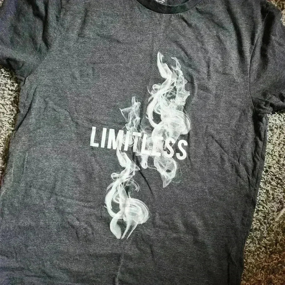 6 MEN'S TSHIRT SIZES FRO. SM TO  LARGE - Picture 7 of 13